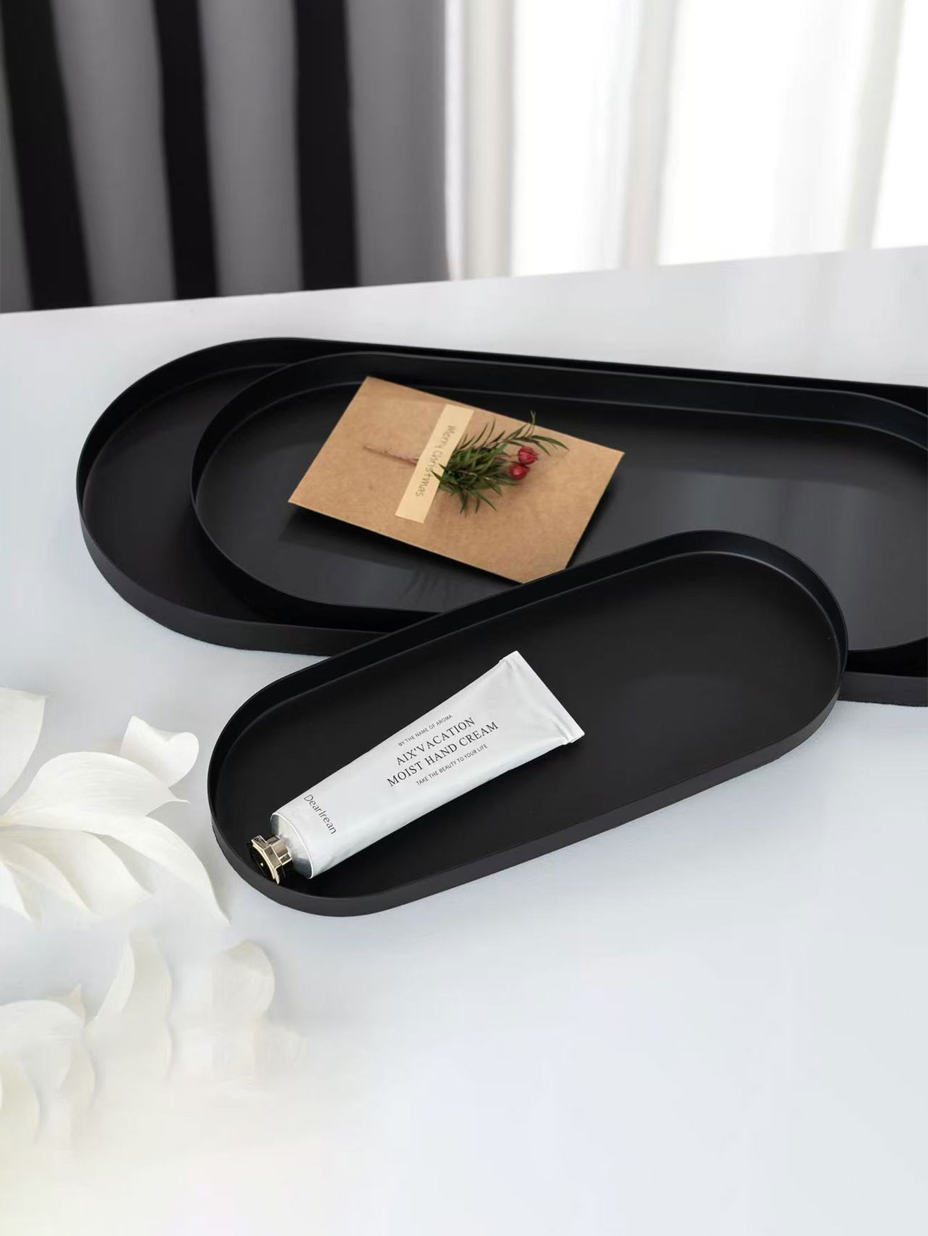 Travertine Tray Oval - ถาดสแตนเลสรูปไข่, ของตกแต่งโต๊ะเรียบง่าย, จานเก็บของ, อโรมาเธอราพี, เครื่องประดับ, ถาดเก็บเครื่องสำอาง